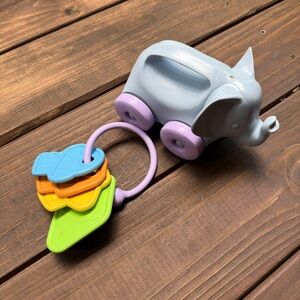 Green Toys - Elephant Car and Car Keys
